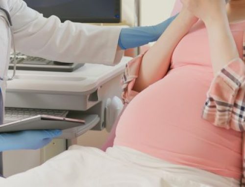 Cardiopatía ponía en riesgo a mujer embarazada y a su bebé, médicos logran salvar ambas vidas